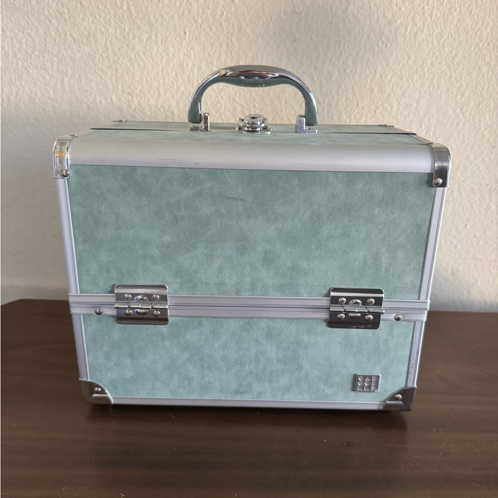 Caboodle Sage Green Makeup Case